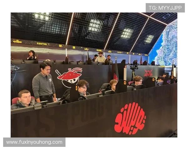 《Twisted Minds绝地求生战队全纪录 揭秘战术与幕后故事》